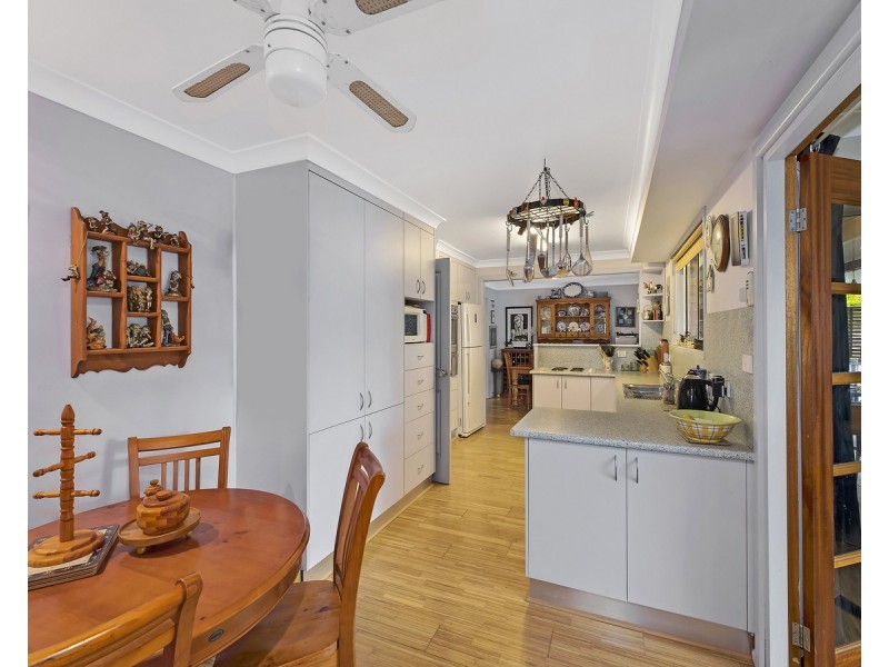 23 Grandview Parade, Gorokan NSW 2263