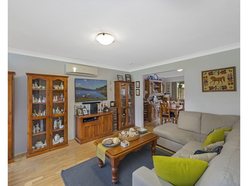 23 Grandview Parade, Gorokan NSW 2263