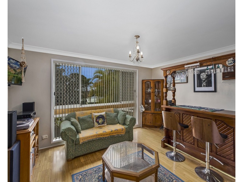 23 Grandview Parade, Gorokan NSW 2263