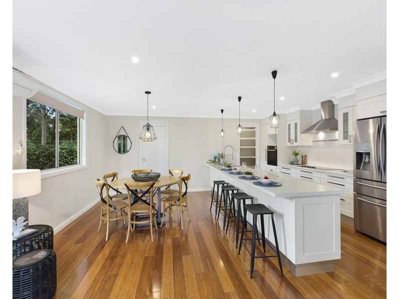 8 Runyon Close, Narara NSW 2250