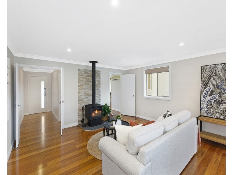 8 Runyon Close, Narara NSW 2250