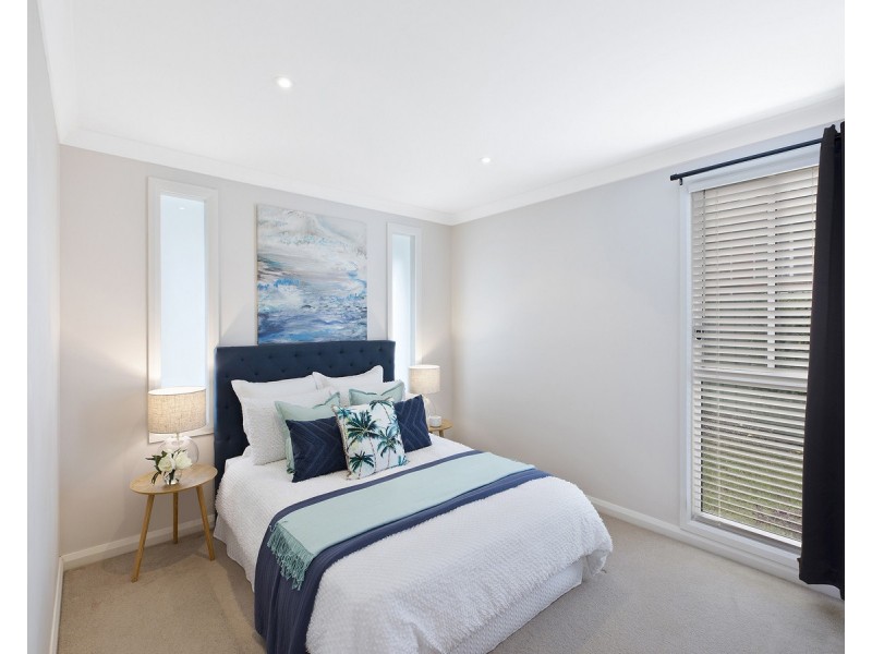 8 Runyon Close, Narara NSW 2250