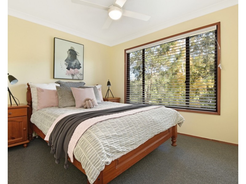 13 Pinetop Avenue, Narara NSW 2250