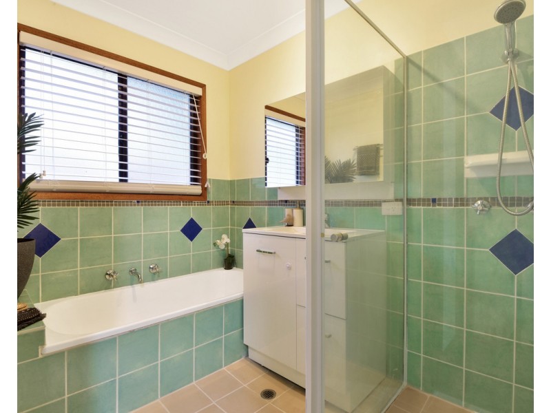 13 Pinetop Avenue, Narara NSW 2250