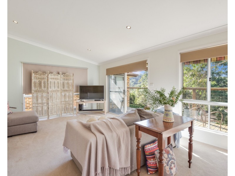 5 Woodview Road, Springfield NSW 2250