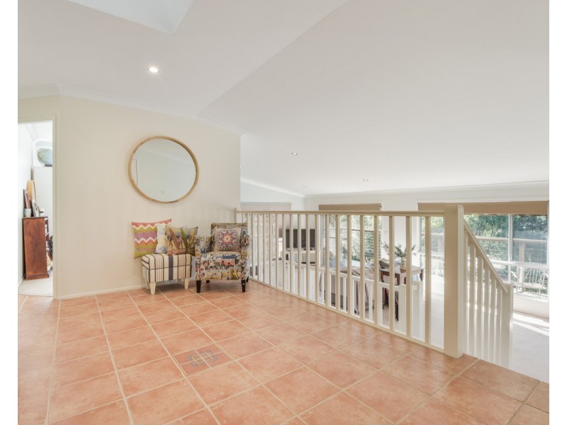 5 Woodview Road, Springfield NSW 2250