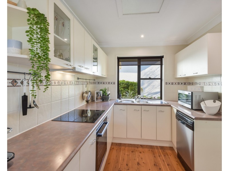 8/51 Newling Street, Lisarow NSW 2250