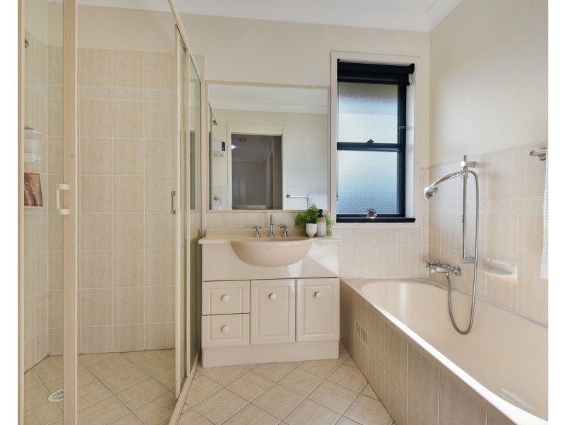 8/51 Newling Street, Lisarow NSW 2250