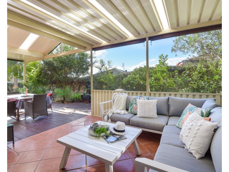 8/51 Newling Street, Lisarow NSW 2250