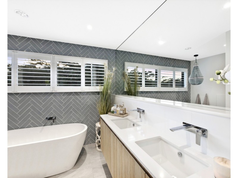 65a Tramway Road, North Avoca NSW 2260