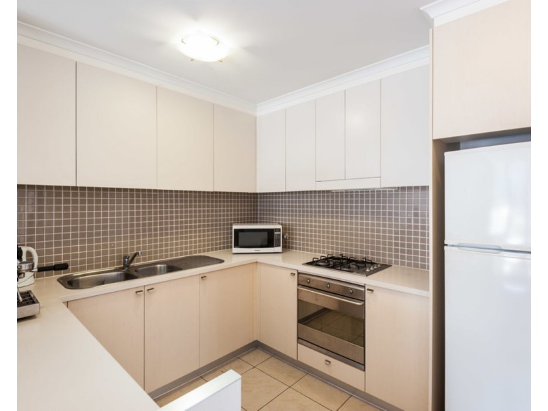275/80 John Whiteway Drive, Gosford NSW 2250