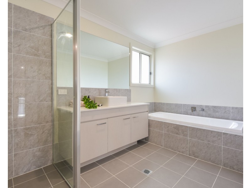 29 Peckham Place, Green Point NSW 2251