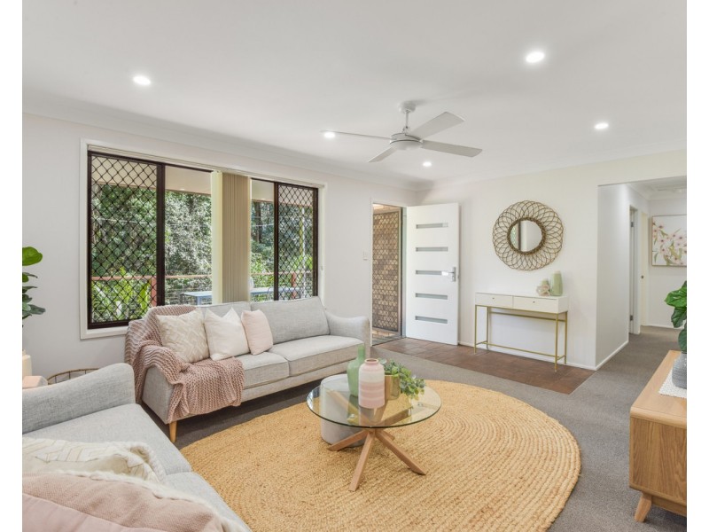 9 Coulter Road, Wyoming NSW 2250