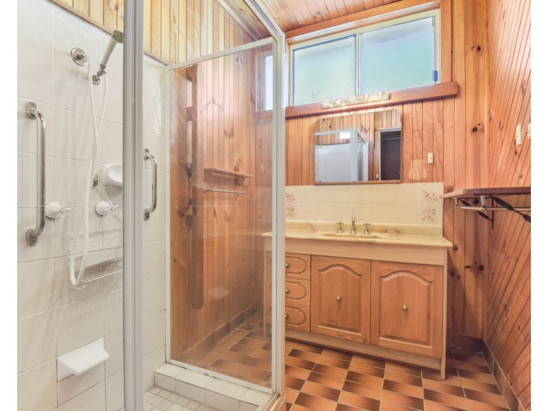 13 Ronald Avenue, Wyoming NSW 2250