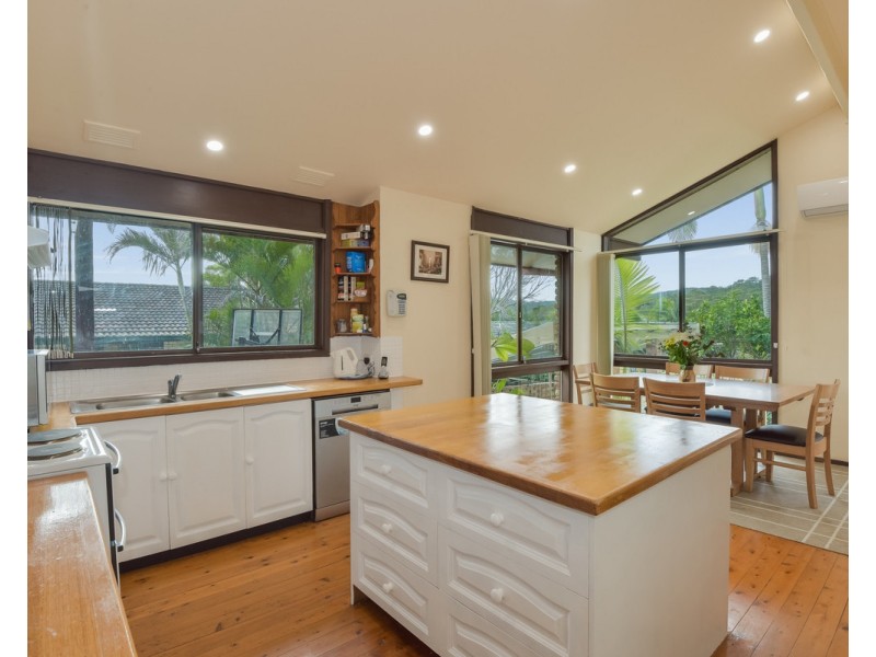 6 Craigend Street, Wyoming NSW 2250