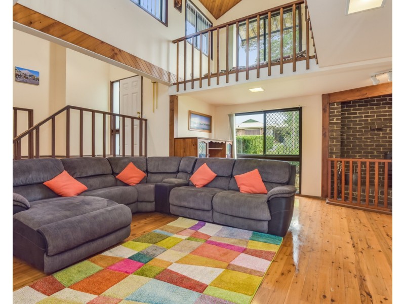 6 Craigend Street, Wyoming NSW 2250