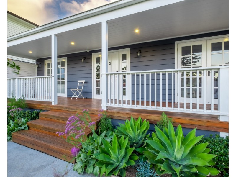 12 Parkhill Road, Wyoming NSW 2250