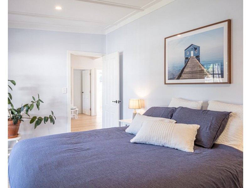 12 Parkhill Road, Wyoming NSW 2250