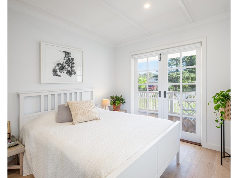 12 Parkhill Road, Wyoming NSW 2250