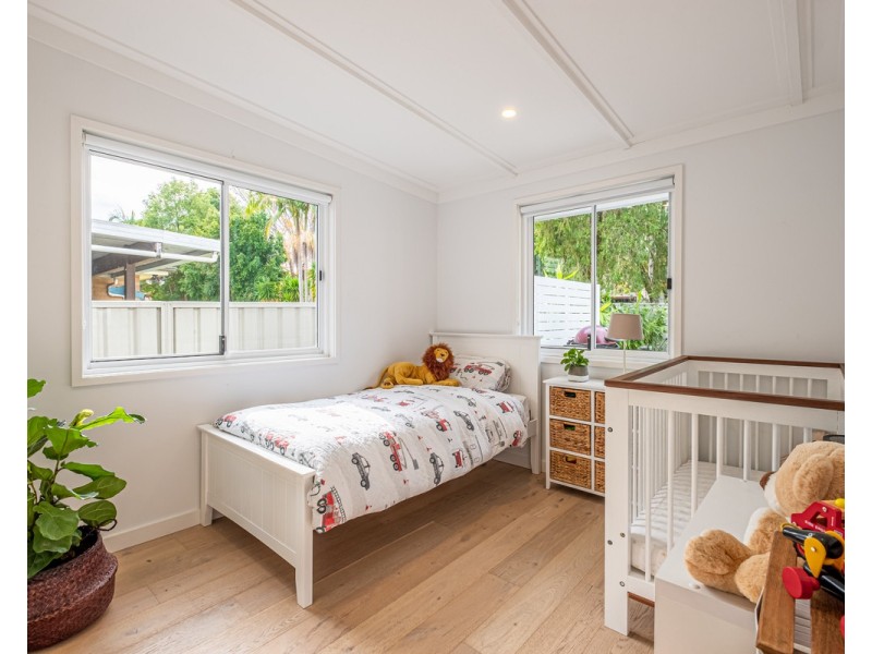 12 Parkhill Road, Wyoming NSW 2250