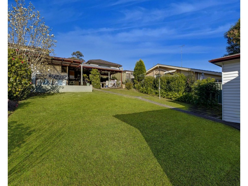 10 Pierce Street, Niagara Park NSW 2250