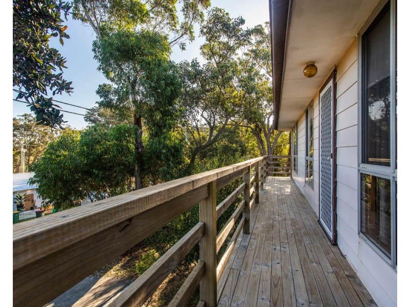 19 Dillon Road, Wamberal NSW 2260
