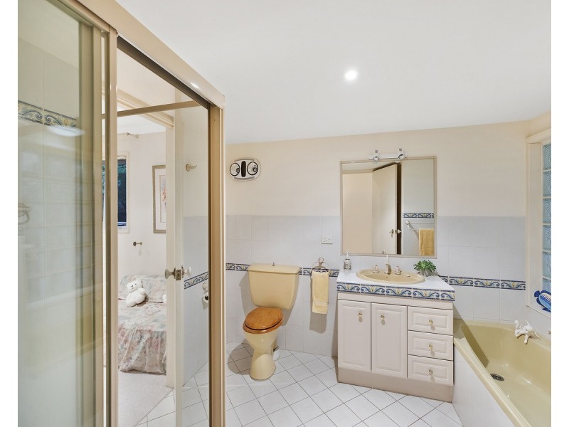 20 Marilyn Parade, Green Point NSW 2251