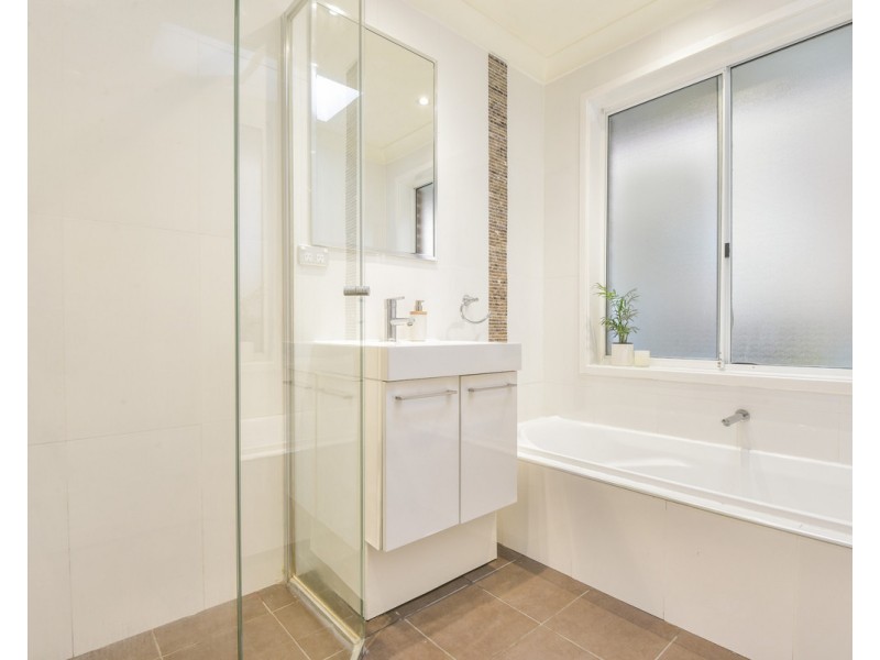 80 Karwin Avenue, Springfield NSW 2250