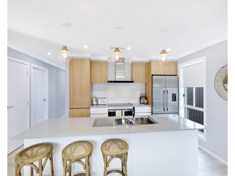 4 Allegra Lane, Narara NSW 2250