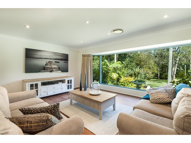 12 Birrerik Road, Wamberal NSW 2260