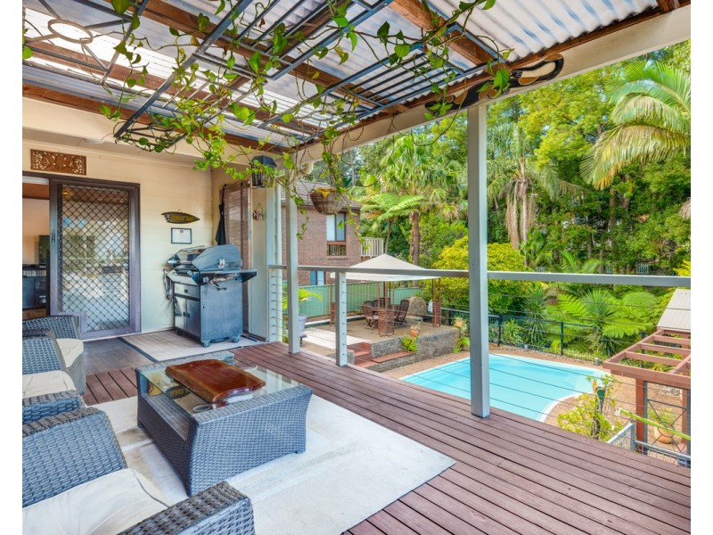 13 Fragar Avenue, Wyoming NSW 2250