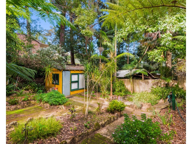 13 Fragar Avenue, Wyoming NSW 2250