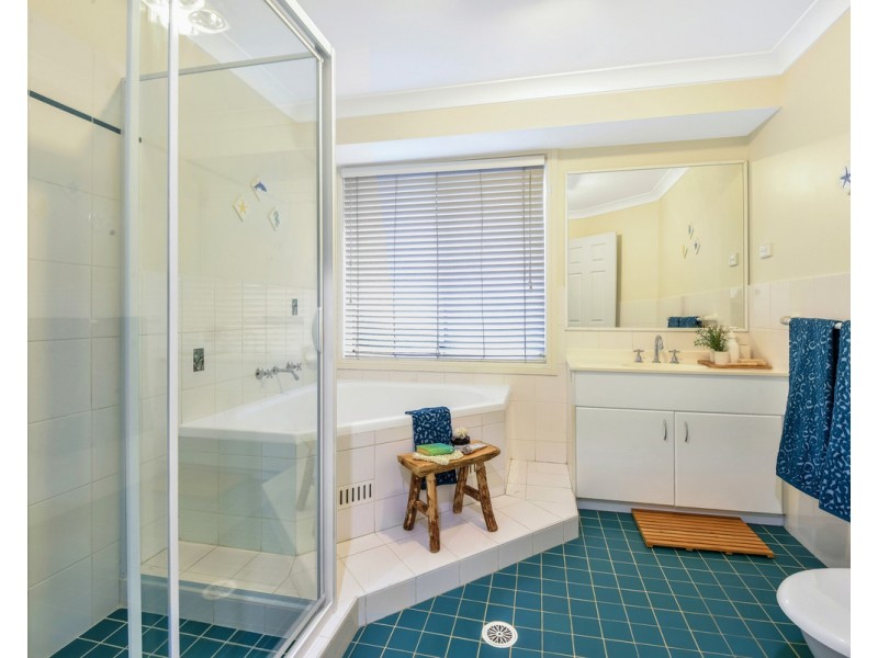 5 Cottesloe Avenue, Lisarow NSW 2250