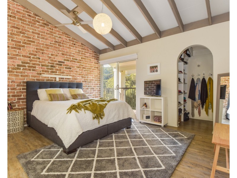 22 Harcourt Place, North Avoca NSW 2260