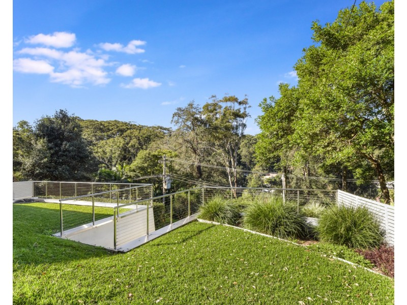 22 Harcourt Place, North Avoca NSW 2260