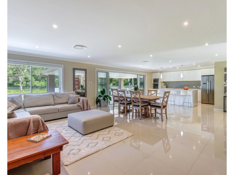 54 Erina Valley Road, Erina NSW 2250