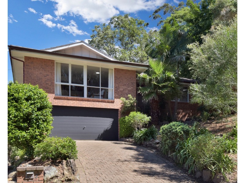 8 Dana Close, Wyoming NSW 2250