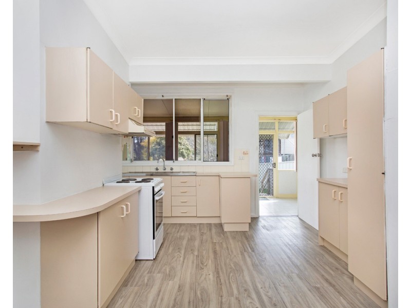 10 Headlam Parade, Springfield NSW 2250