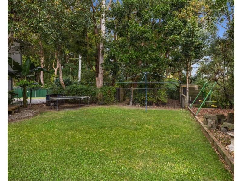 5 Adnamira Close, Wyoming NSW 2250