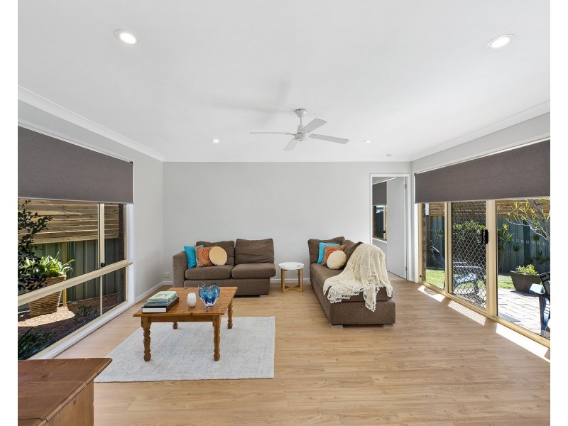 8 Eden Grove, Erina NSW 2250