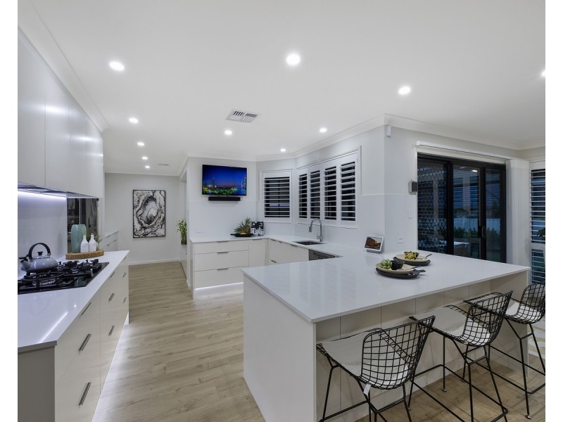 8 Jessie Hurley Drive, Erina NSW 2250