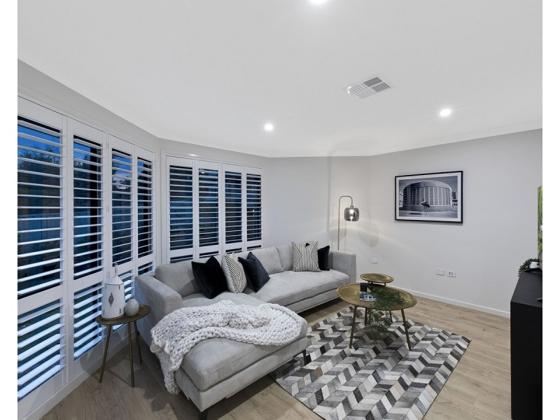 8 Jessie Hurley Drive, Erina NSW 2250