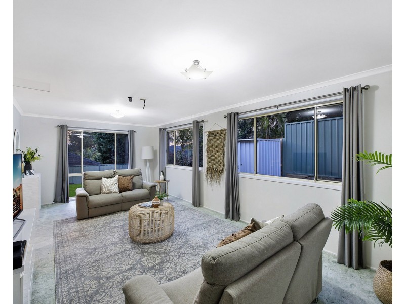 77 Thames Drive, Erina NSW 2250