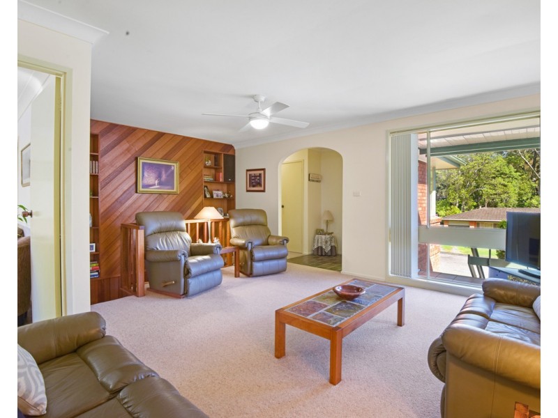 13 Elissa Crescent, Wyoming NSW 2250