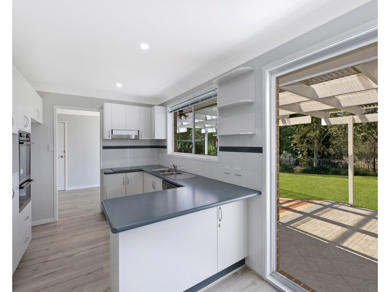 6 Arunta Road, Tuggerah NSW 2259