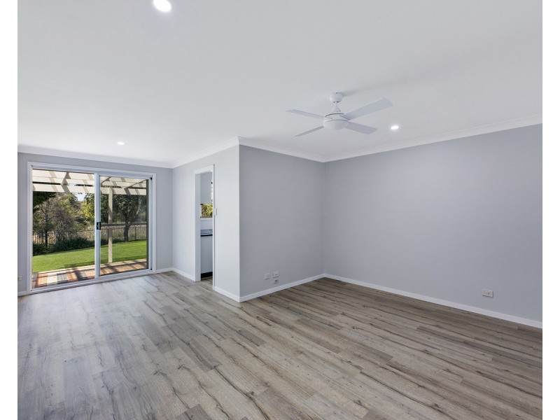 6 Arunta Road, Tuggerah NSW 2259