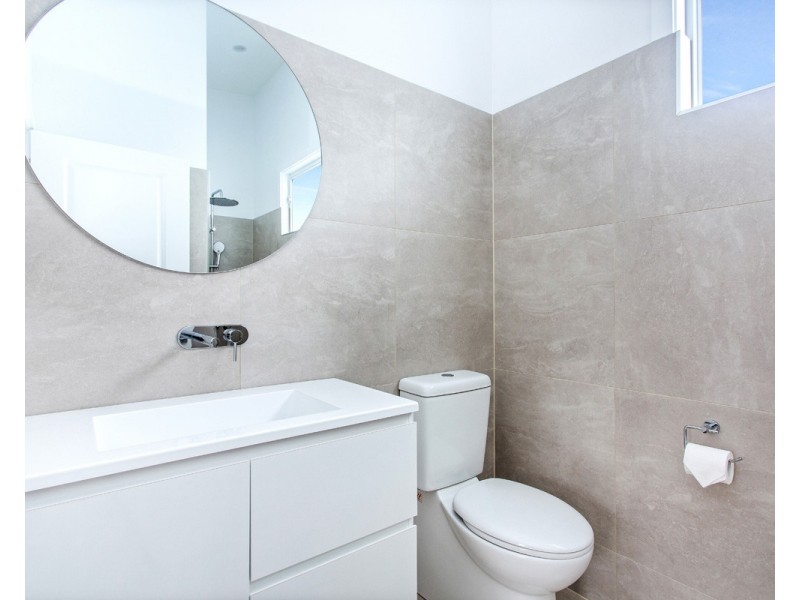 5a Oxley Road, Killarney Vale NSW 2261