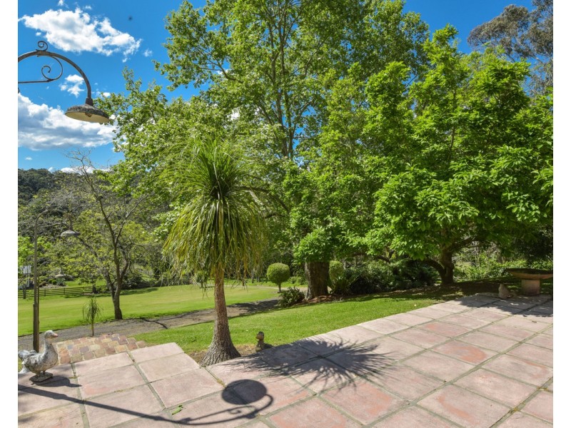 31 Bidjiwong Road, Matcham NSW 2250