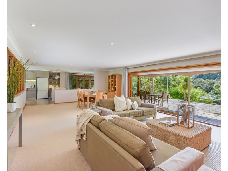 31 Bidjiwong Road, Matcham NSW 2250