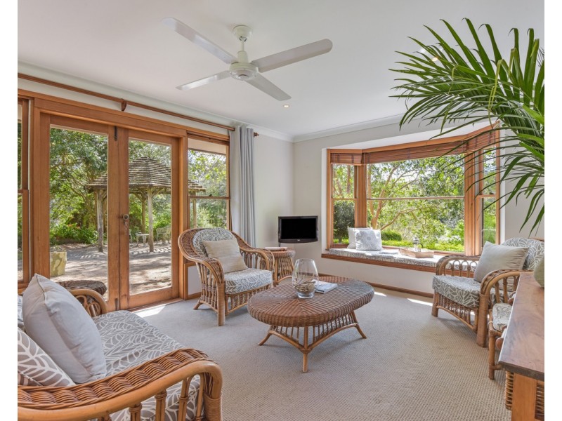 31 Bidjiwong Road, Matcham NSW 2250